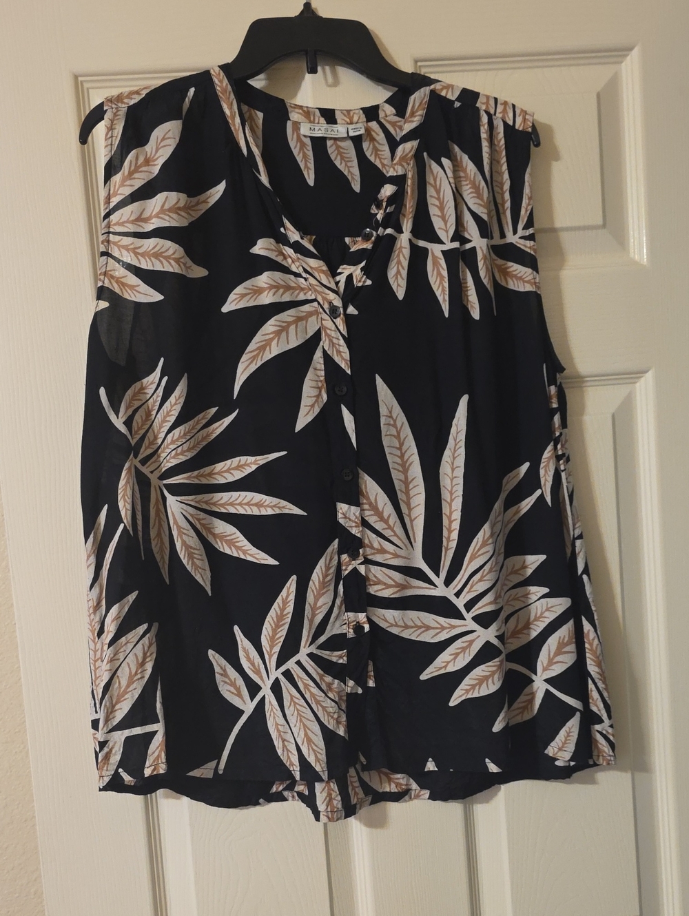 Casual Leaf-Print Button Front Tank Top - Black & Cream